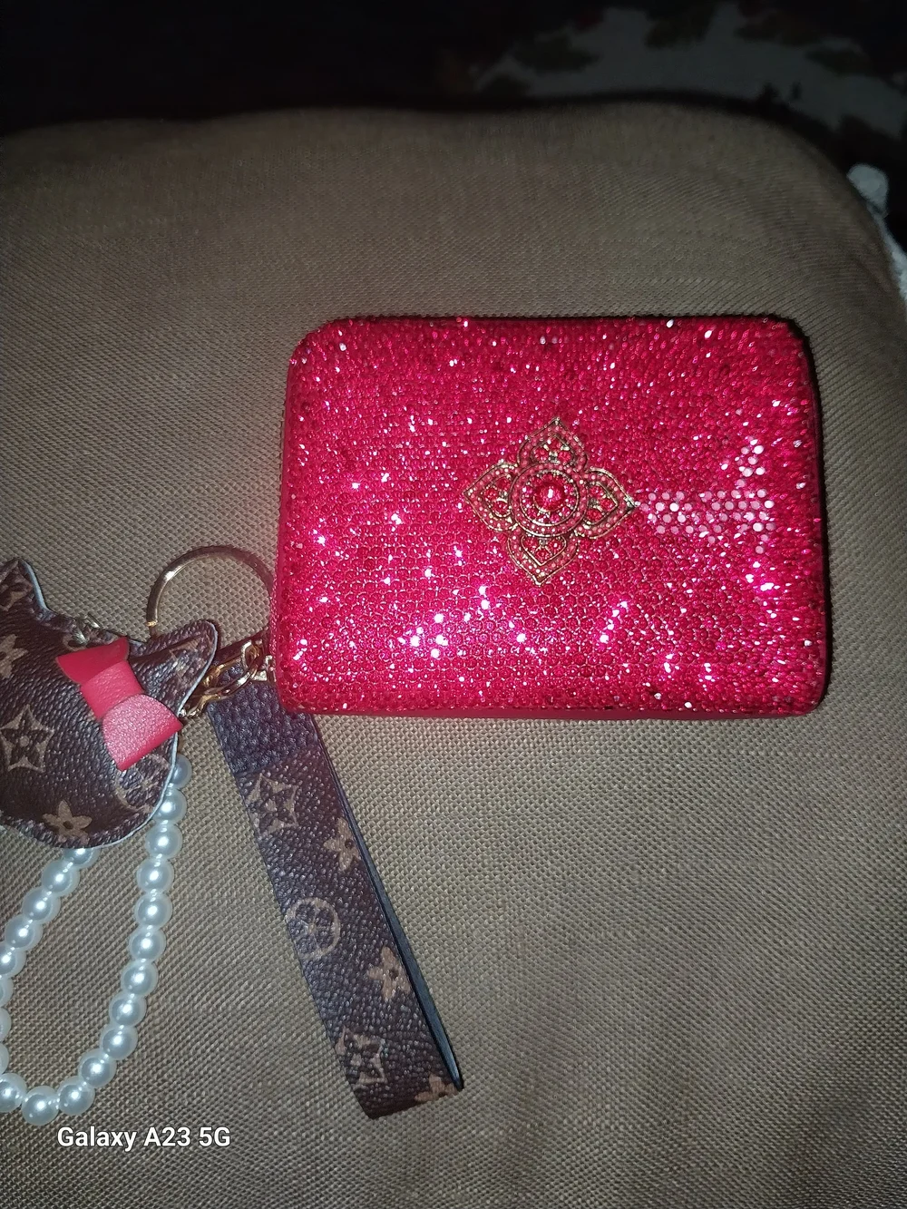 Unbranded Hard Shell Sparkling Red Women's Zip Card Wallet/Wristlet